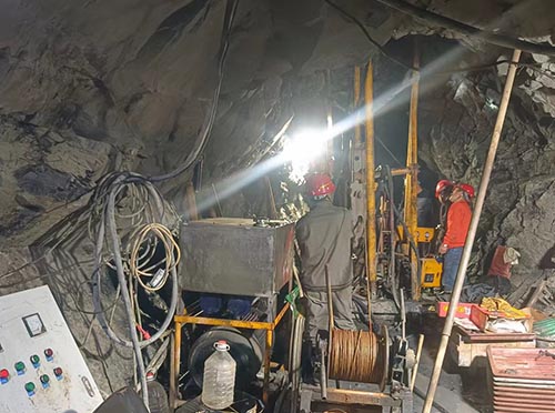 垂直向下不低于600米 KY-600型全液压坑道探矿钻机75口径垂直向下绳索取芯探矿钻机工作现场视频案例  绳索取芯现场